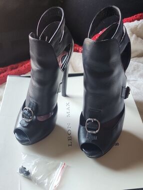 Leon Max Black Leather Peep-Toe High Heel Booties